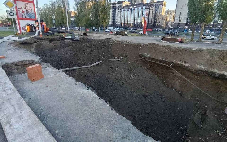 Второй котлован выкопали на месте коммунальной аварии в Воронеже