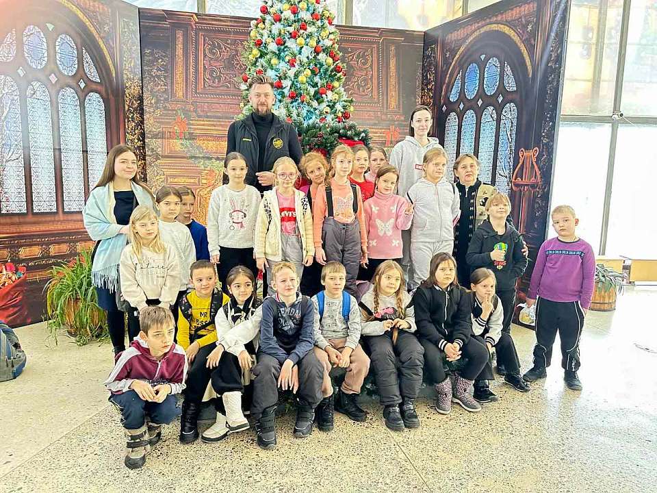В Воронеже белгородских детей сводили на новогоднее представление в цирк