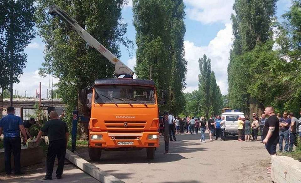 Мэр Воронежа прибыл на место конфликта из-за перекрытия проезда