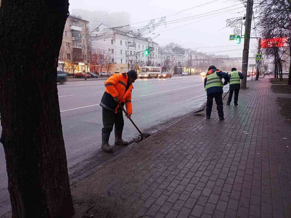 Чистота и порядок в Ленинском районе: работа комбината благоустройства