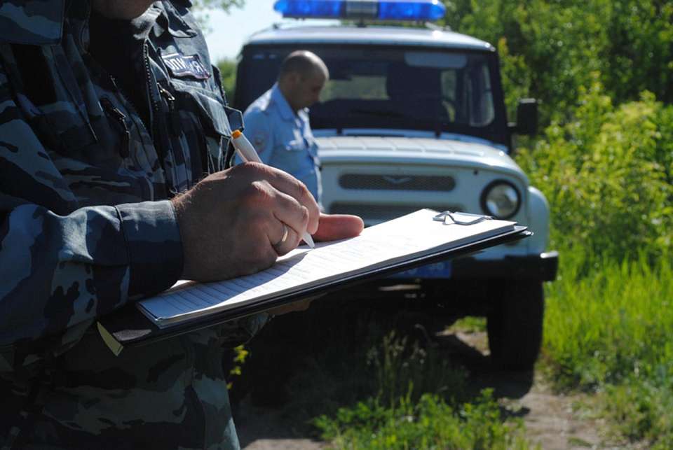 Разгневанный отец с монтировкой устроил погоню за ухажером дочери под Воронежем
