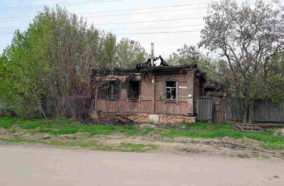 Окажут помощь пострадавшим от пожара жителям воронежского села, где сгорело 40 домов