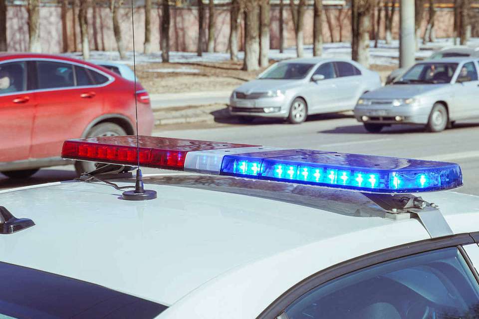 Пьяную автомобилистку с тремя детьми в салоне остановили воронежские полицейские