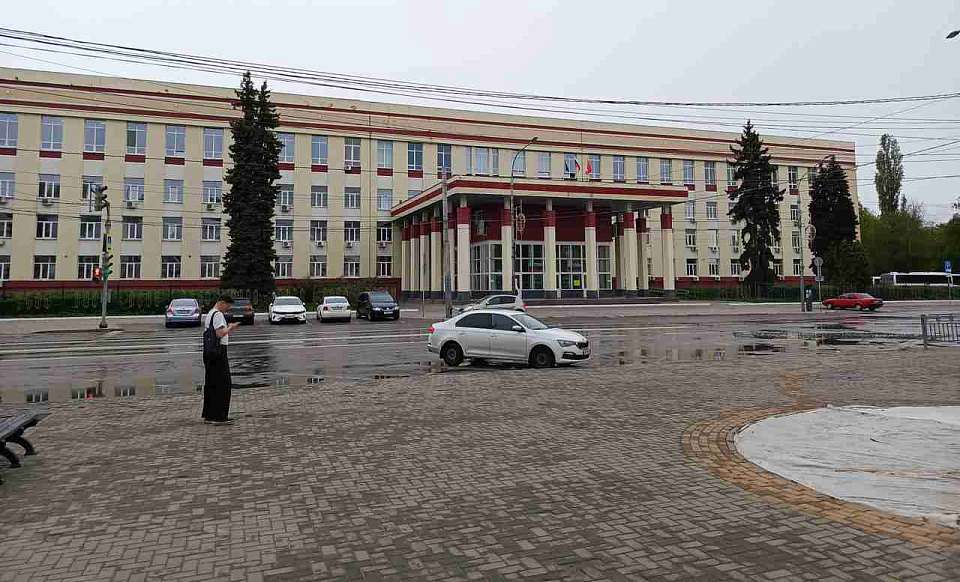 Околонаучный бизнес: дела о продаже учёных степеней  продолжают рассматривать воронежские суды