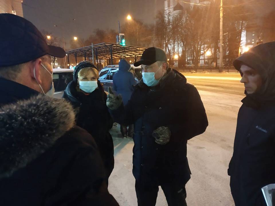 Мэр Воронежа попросил по возможности оставаться дома из-за снегопада
