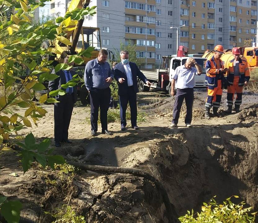 Мэр Воронежа выехал на место аварии на водоводе