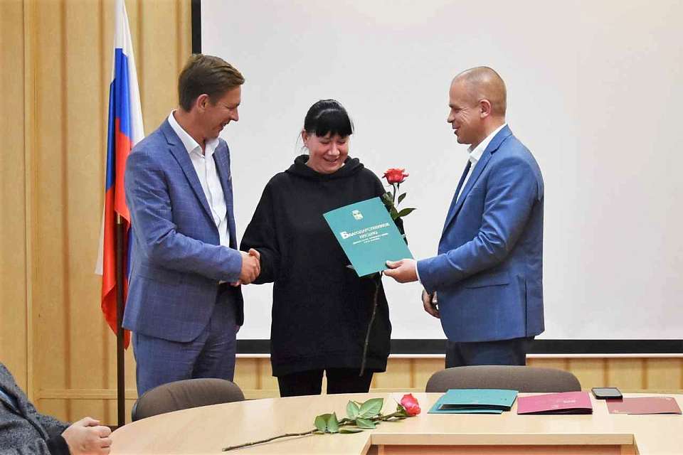 Работники дорожного хозяйства принимают поздравления с профессиональным праздником