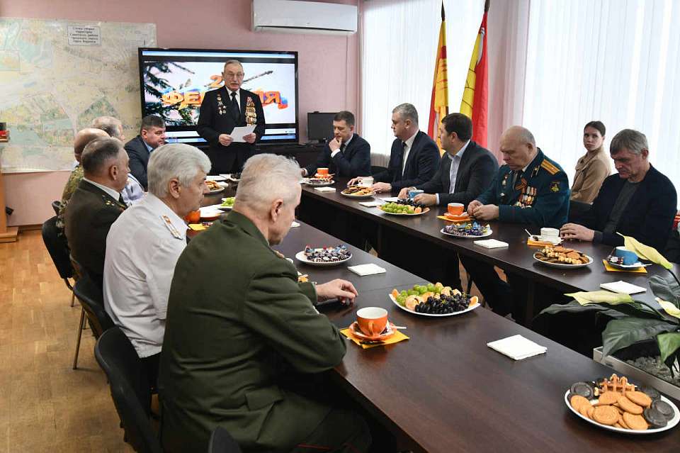 Депутаты команды ДСК поздравили ветеранов боевых действий накануне Дня защитника Отечества