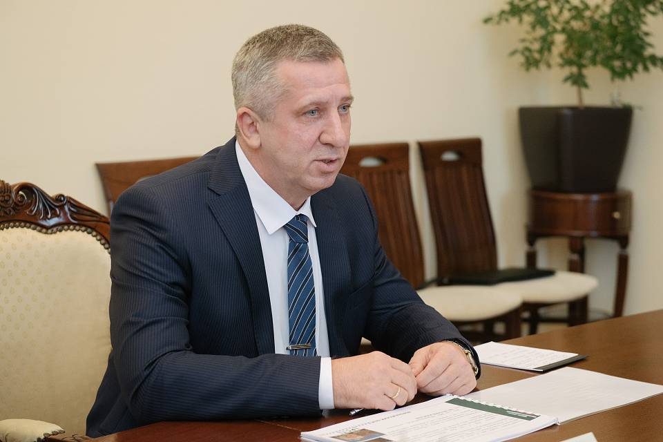 Воронежскому губернатору представили нового директора Центра стандартизации и метрологии