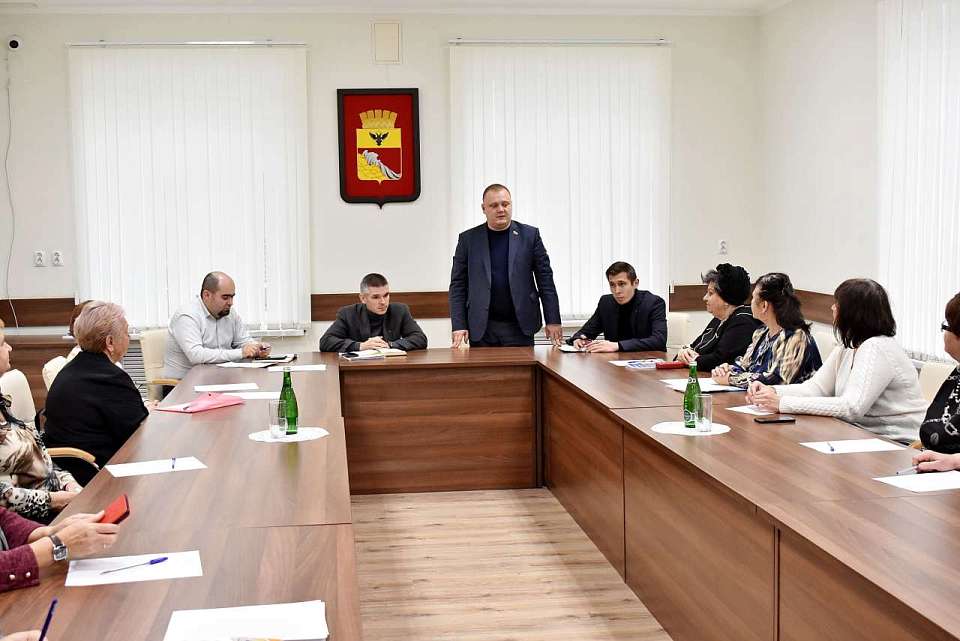 В Ленинском районе состоялось собрание актива