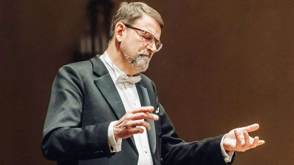 С юбилеем дирижера Академического симфонического оркестра Воронежской филармонии поздравил губернатор