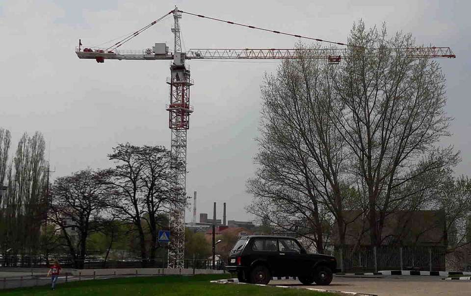 За протечки на подземном паркинге ЖК застройщика в Воронеже наказали штрафом
