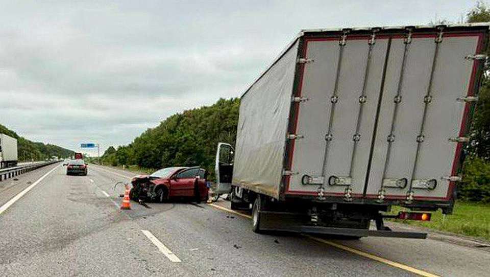 Автомобилистка с годовалым ребенком разбились на трассе М-4 в Воронежской области