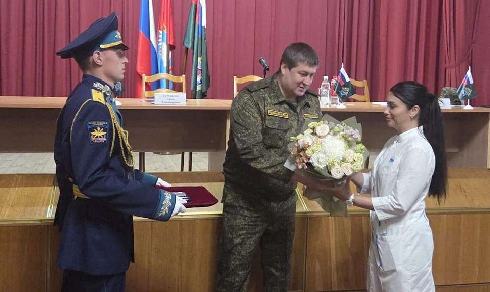 Раненых бойцов в военном госпитале посетил глава воронежского СК