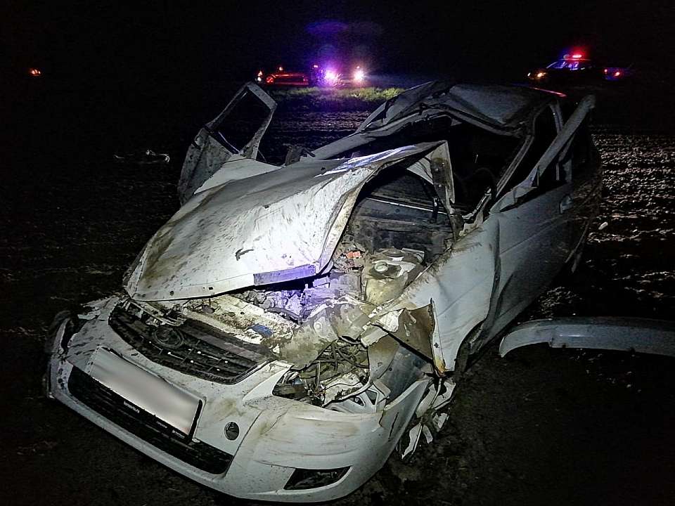В опрокинувшейся ночью с дороги «Ладе» погиб 31-летний житель Воронежской области