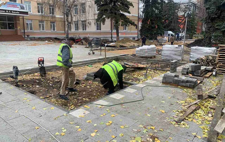 Работы по укладке плиточного покрытия на улице Карла Маркса выходят на финишный этап