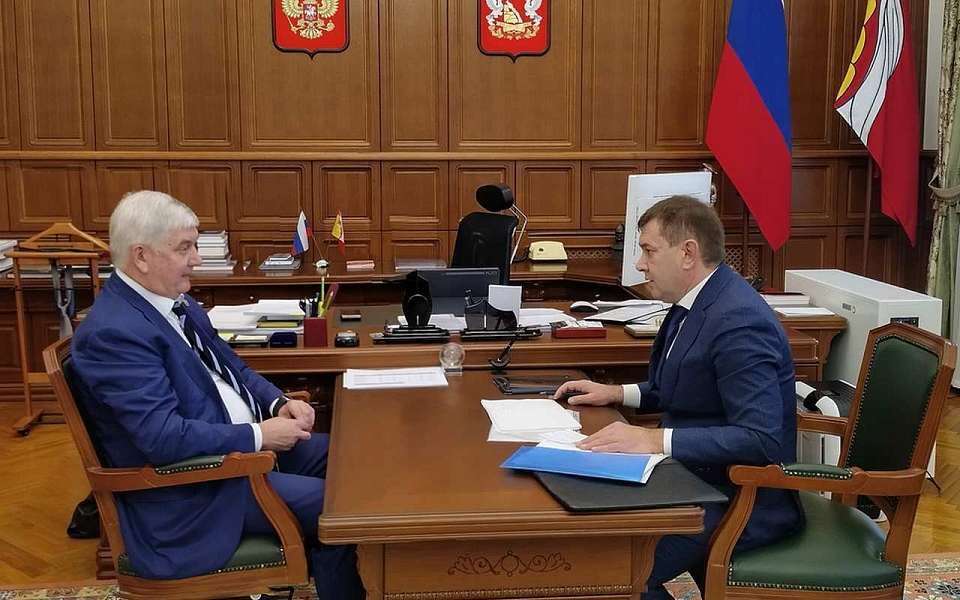 О первом месяце на новом месте работы рассказал Владимир Нетесов воронежскому губернатору