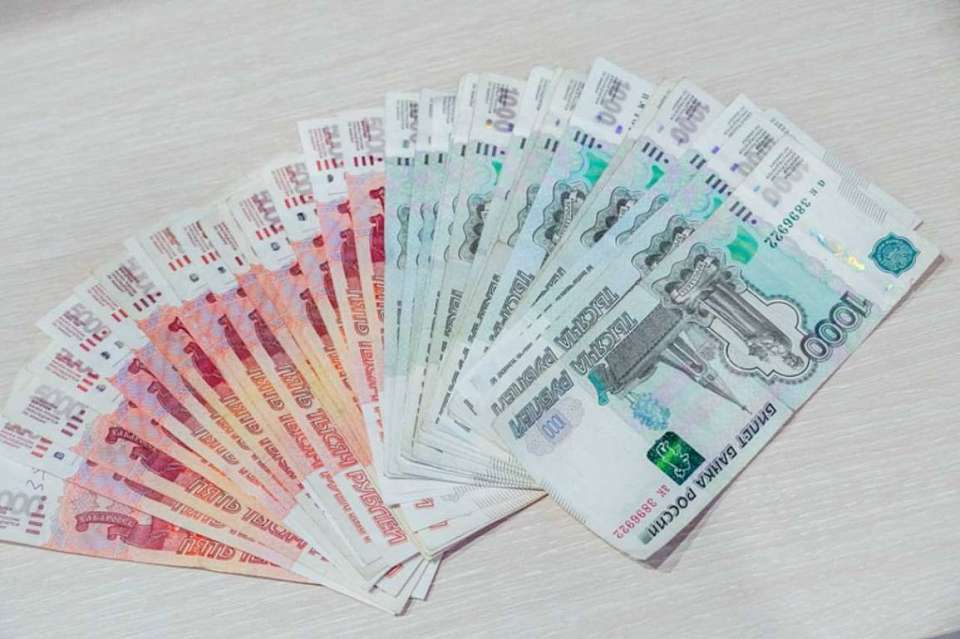 Владелец магазина в Воронеже перевел мошенникам 5 млн рублей
