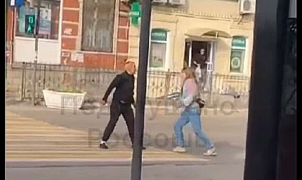 Воронежские полицейские назвали причину драки россошанских женщин и мужчин