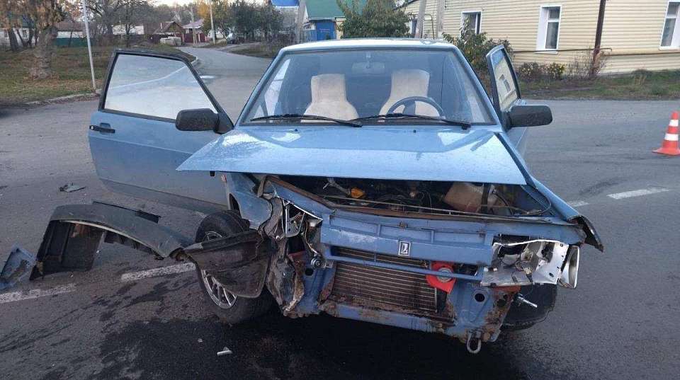 Пьяный автомобилист устроил массовое ДТП с двумя пострадавшими в Воронежской области