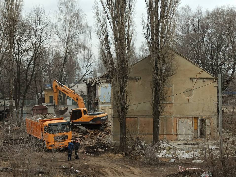 Мэр Вадим Кстенин: «Не снимается с повестки вопрос улучшения жилищных условий воронежцев»