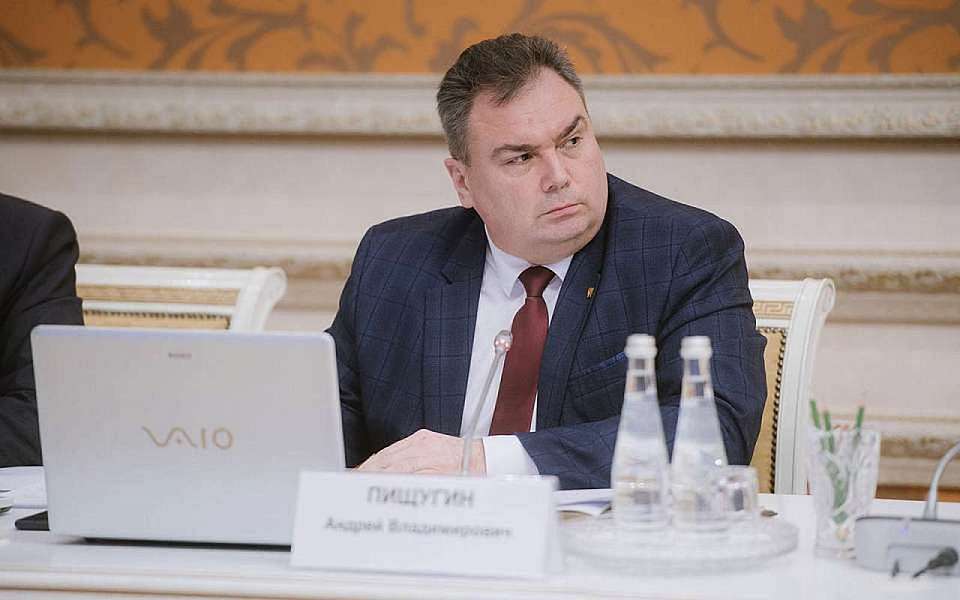 Экс-главу воронежского Борисоглебска судят за превышение полномочий при ремонте театра