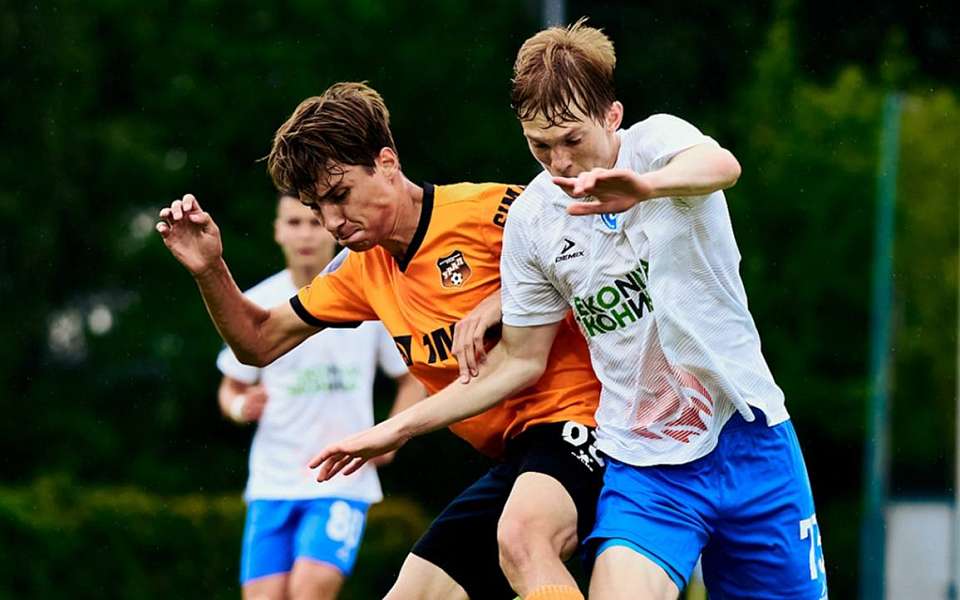 Вничью сыграли молодежки «Урала» и воронежского «Факела»
