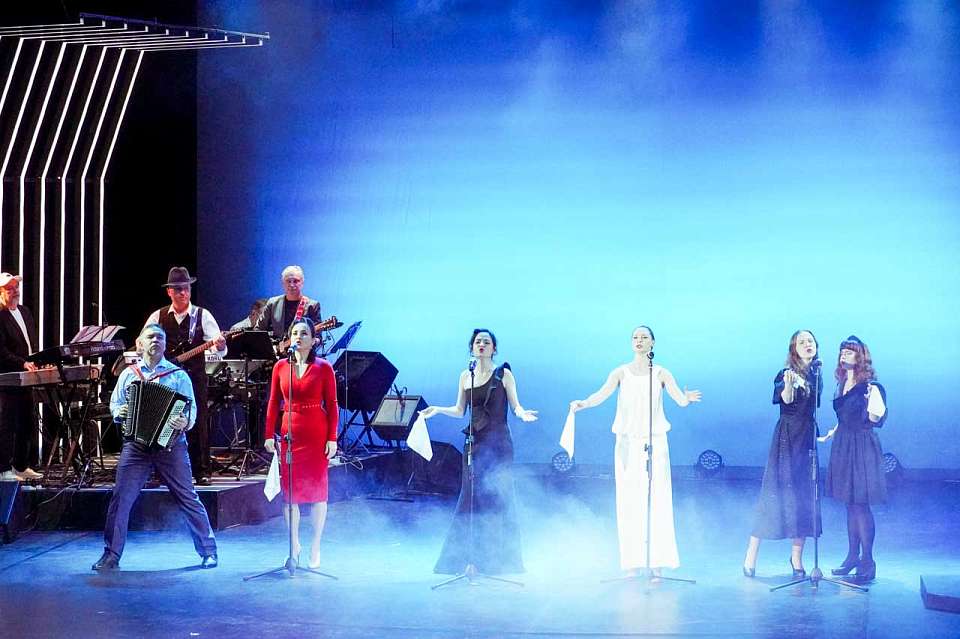 Воронежский театр юного зрителя отпраздновал 60-летие творческим капустником