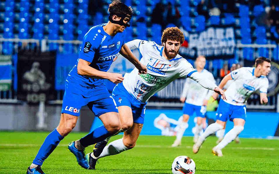 Форварды, тренеры и болельщики воронежского «Факела» вошли в сборную тура Первой лиги