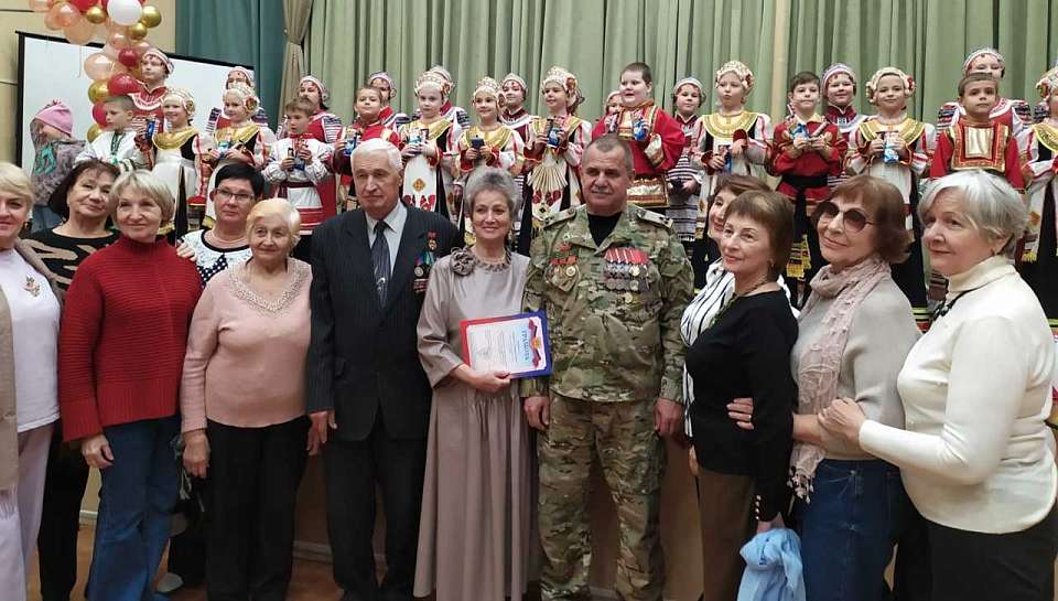 В Коминтерновском районе поздравили пожилых людей