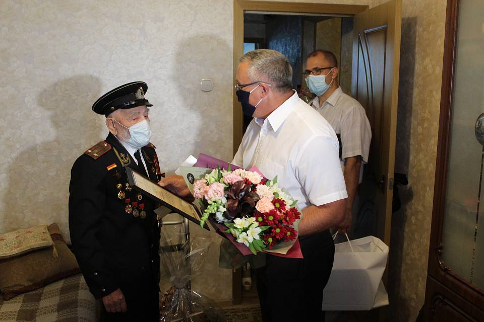 В Левобережном районе Воронежа поздравили ветерана со 104 днем рождения