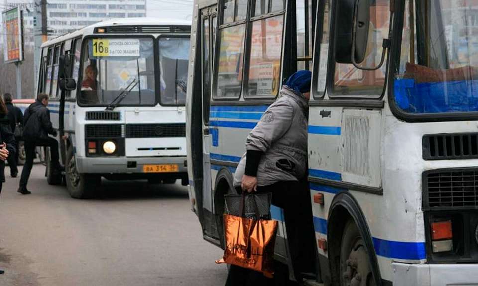 В Воронеже поменяли схему движения пассажирского маршрута № 55 до конца лета