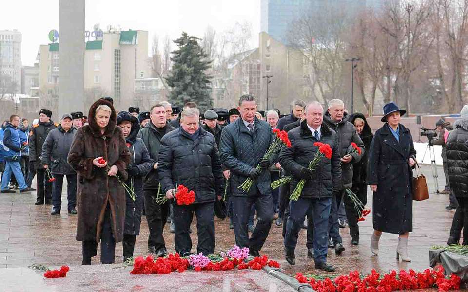 В Воронеже почтили память защитников Отечества 