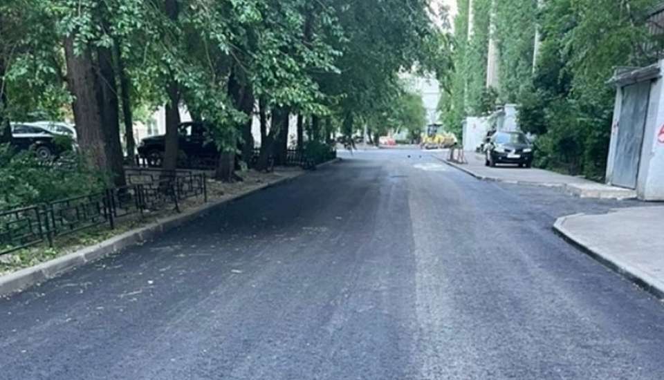 Продолжается благоустройство дворовых территорий