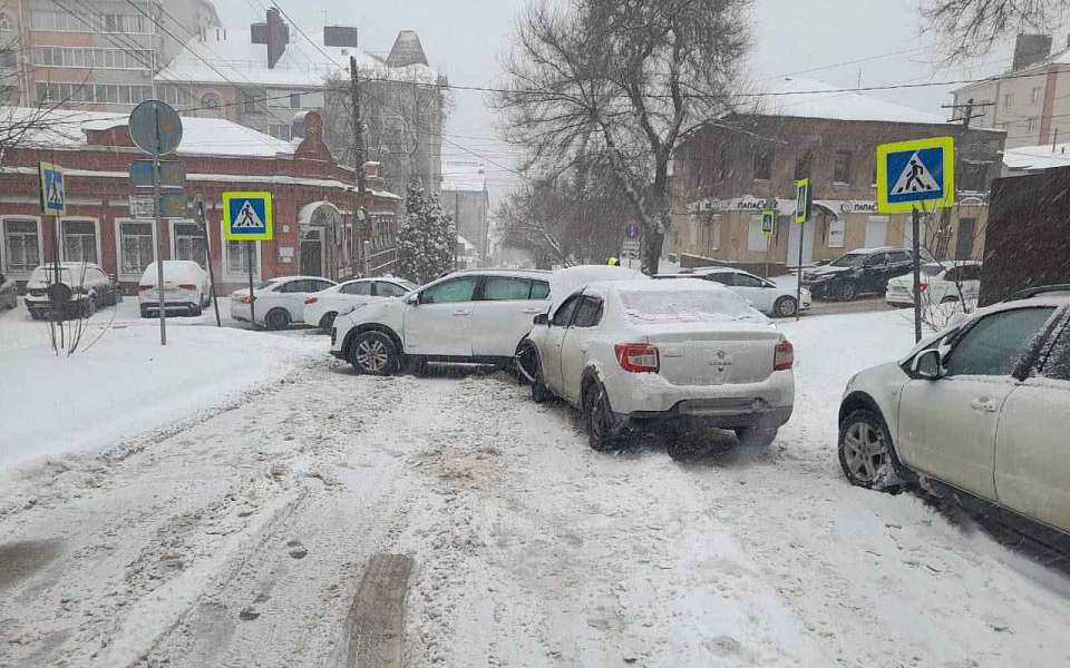 В день снегопада 277 ДТП произошло на дорогах Воронежской области