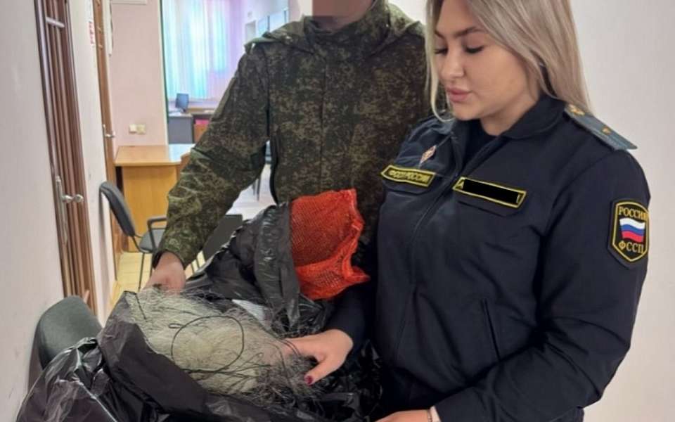 Конфискованные у браконьеров сети воронежские приставы передали военным