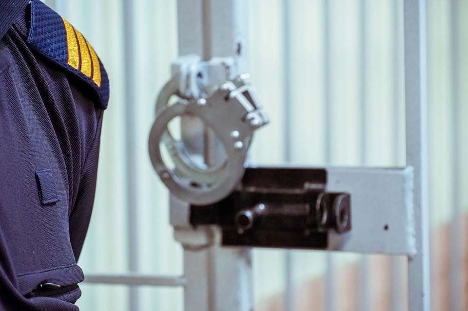 Арестовали подозреваемого в присвоении 1,6 млн рублей экс-начальника госпиталя в Воронеже