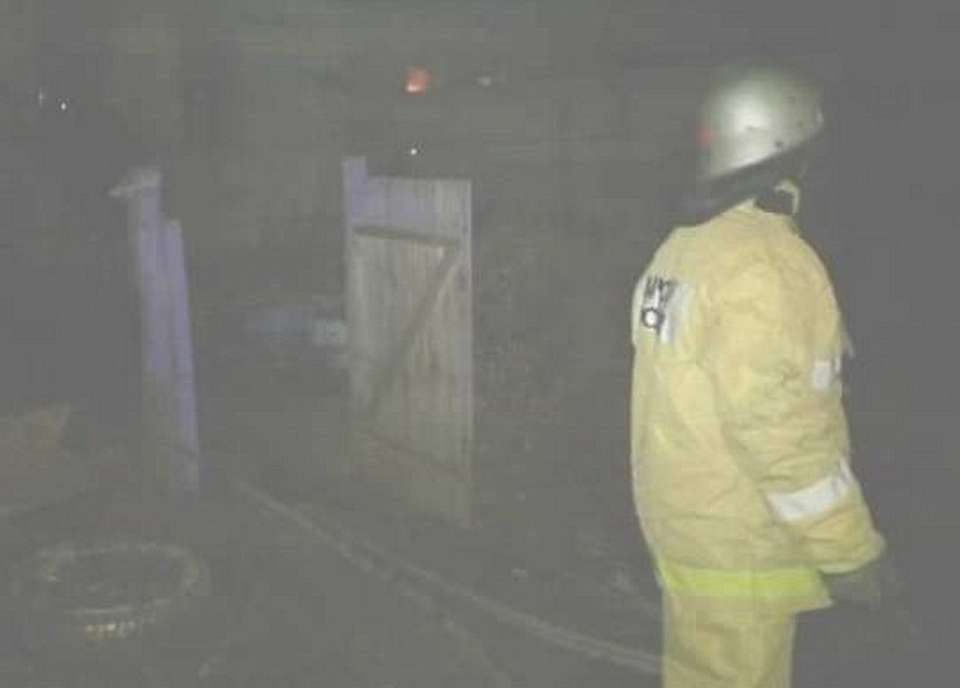 С ночного пожара в воронежском райцентре 56-летнего воронежца доставили в больницу