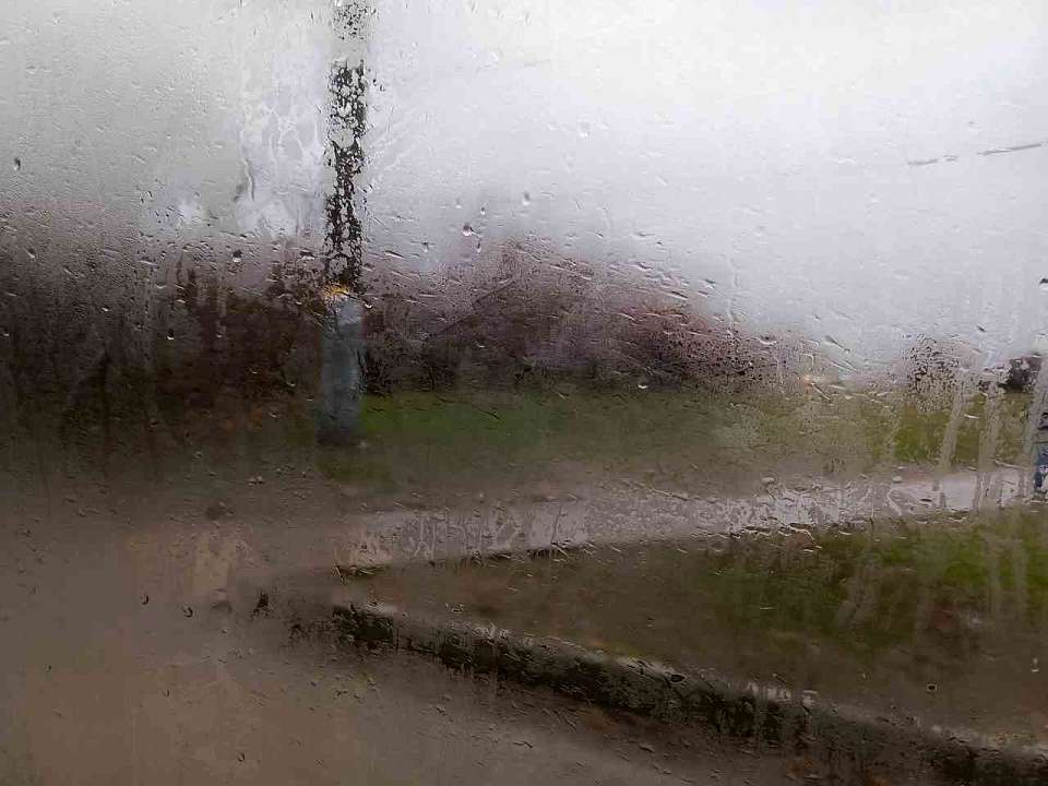 Угрозу опасной грозы в Воронежской области продлили до вечера 15 октября