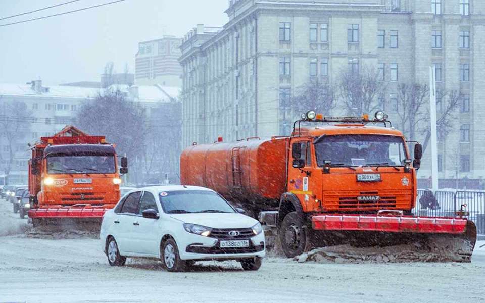Для уборки снега на выходные закроют несколько улиц в центре Воронежа