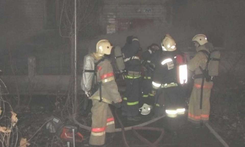 При пожаре в многоквартирном доме в Воронеже погиб 60-летний мужчина