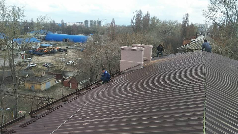 Воронежцы начинают возвращаться в квартиры горевшей пятиэтажки на Еремеева