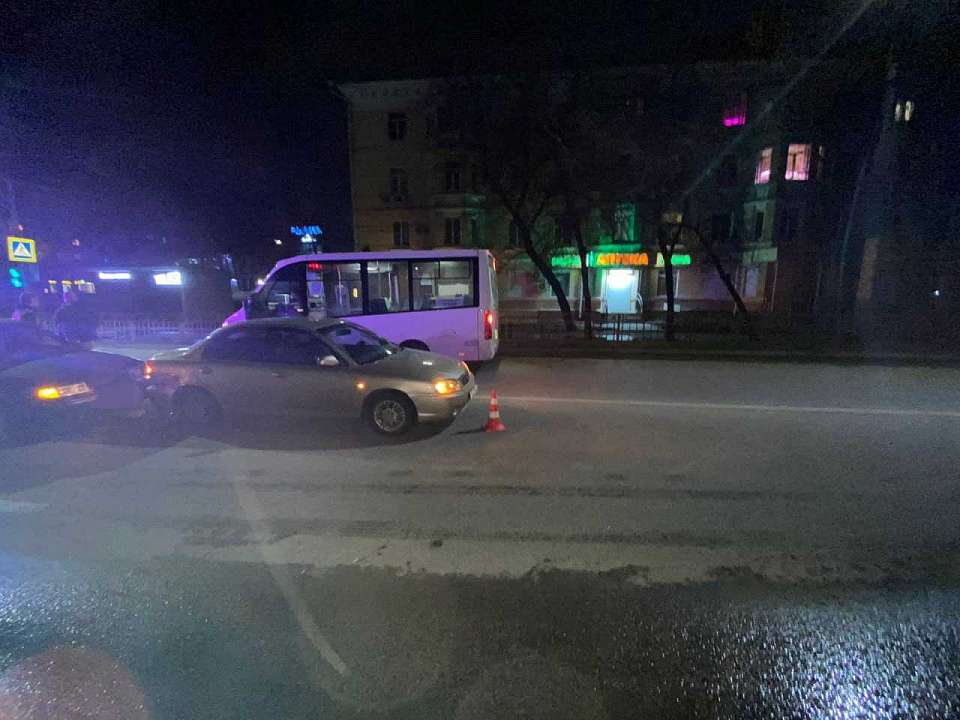 В Воронеже 19-летний автомобилист на «Ладе» сбил пешехода из Мурманской области