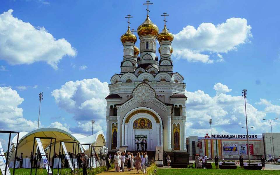 Из-за крестного хода 19 и 20 августа запретят парковку и проезд в 2 районах Воронежа