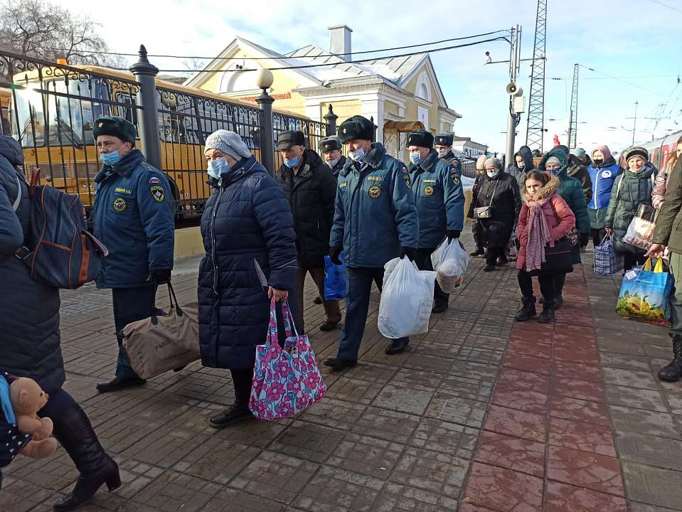 В Воронеже опубликовали видео встречи первого поезда с беженцами Донбасса