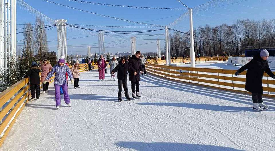 При непосредственной опасности с площади Ленина и Петровской набережной Воронежа посетителей эвакуируют