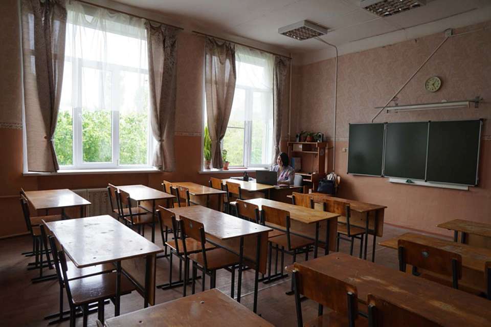 В Воронеже на карантин по ОРВИ закрыли 17 классов в 10 школах 