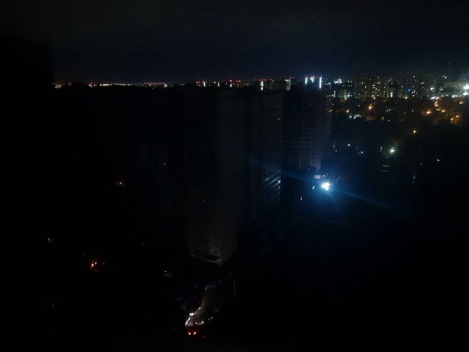 В Воронеже из-за аварии без света остался крупный жилой комплекс