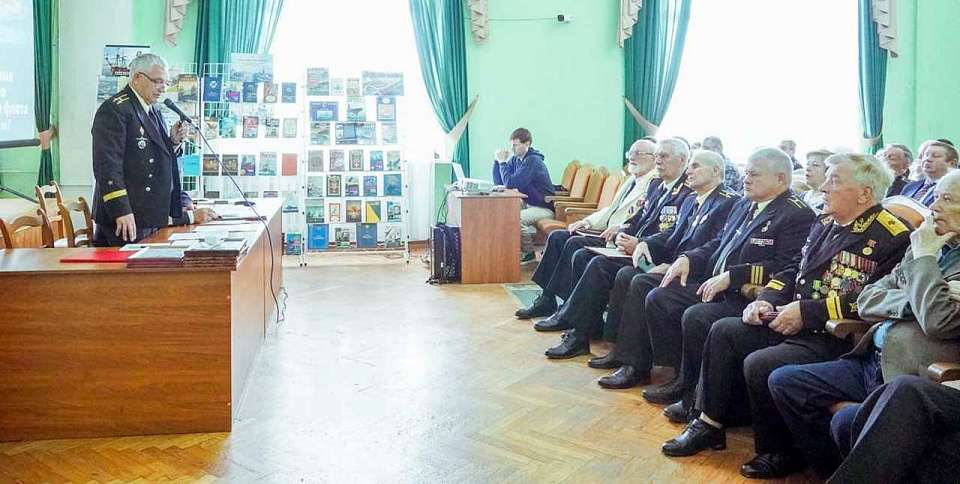 Воронежские ветераны организовали в «Никитинке» большую научную конференцию о ВМФ России