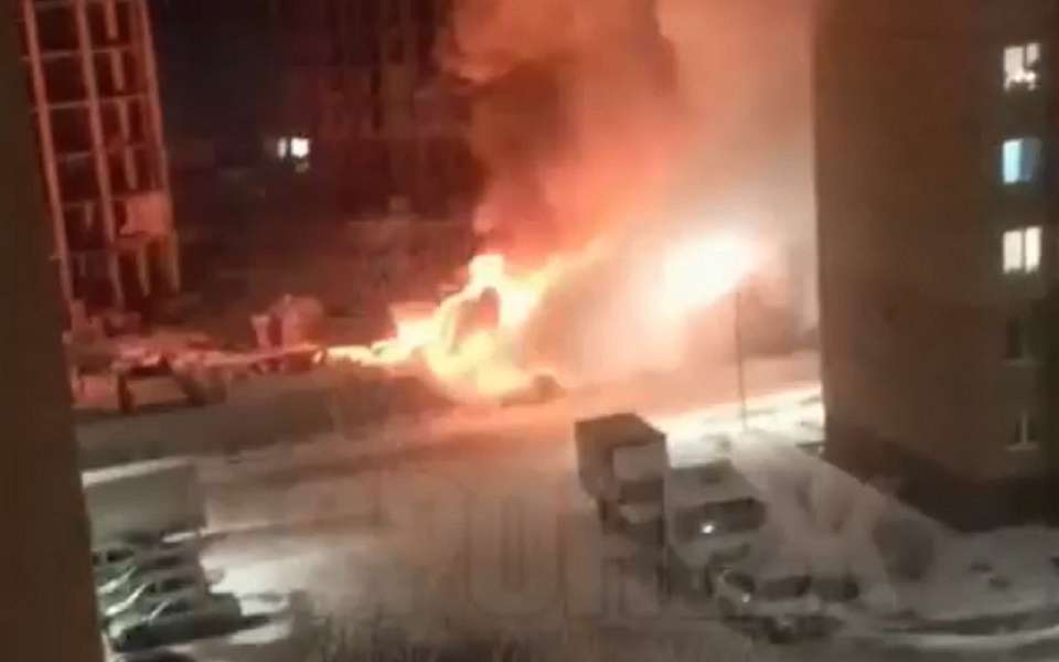 Три строительных вагончика компании «Развитие» сгорели в воронежском Шилово